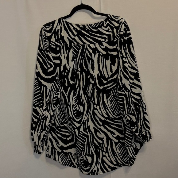 Valerie Stevens Blouse Top Animal Print Long Sleeve Career 2X WPL8046 - Picture 2 of 4